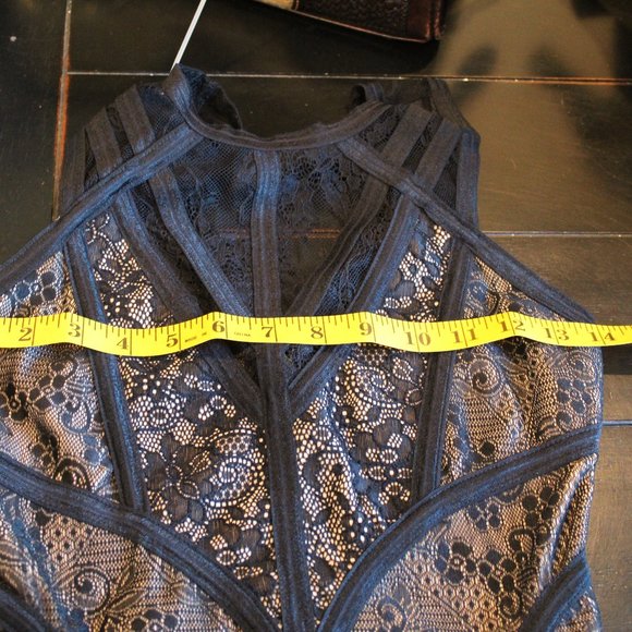 Beautiful Black Lacy Fitted Dress - Picture 8 of 8
